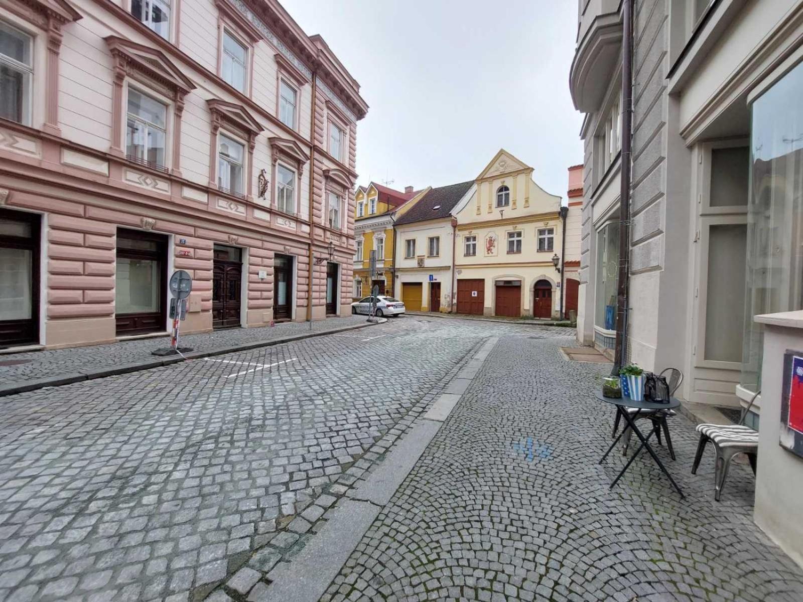 Prostorny Byt V Centru 3 Kk 80 M2 Hradec Králové 외부 사진